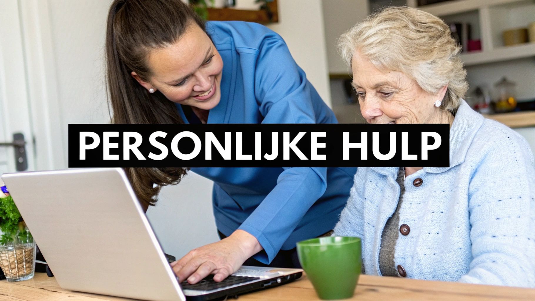 Senioren die computerhulp krijgen